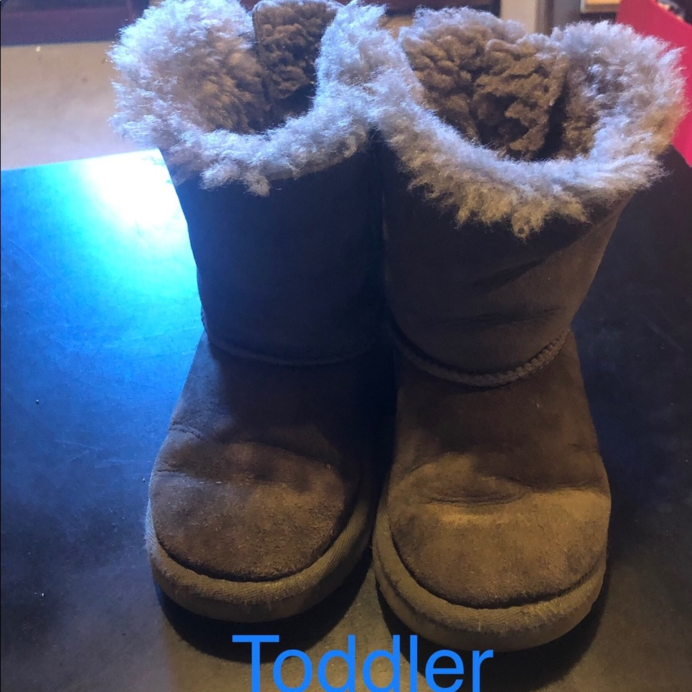 Toddler ugg boots